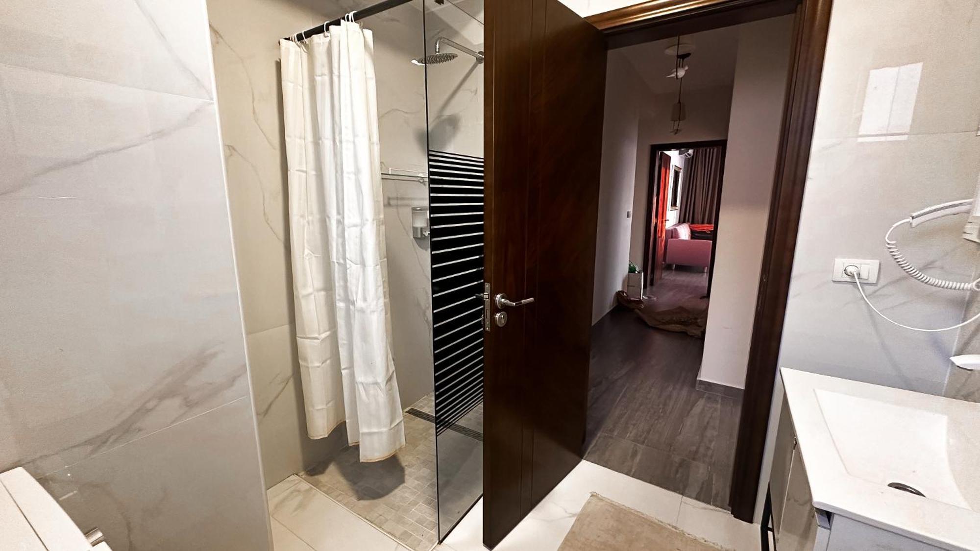 Lux Apartments Pinctada Добра вода Екстериор снимка