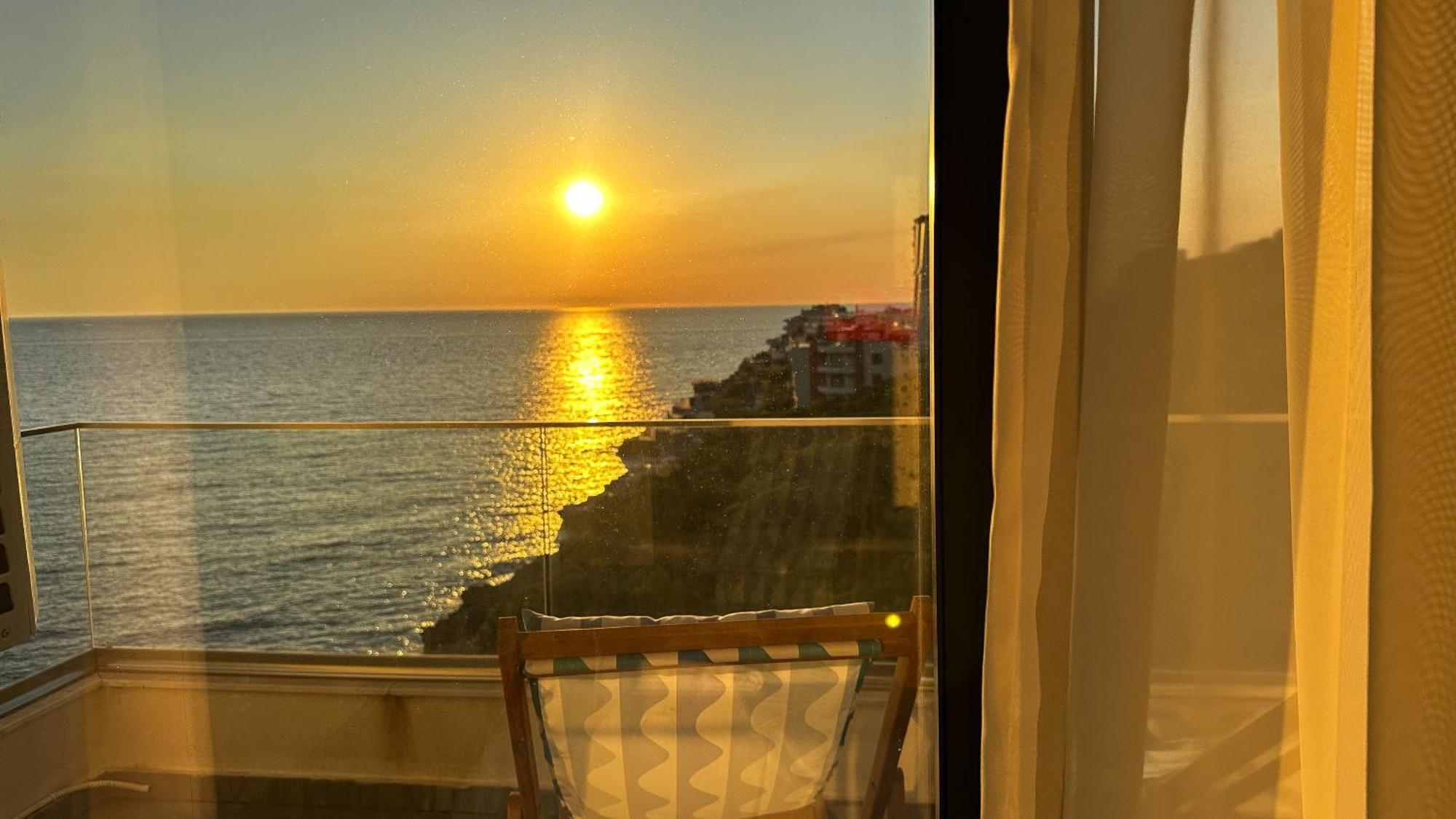 Lux Apartments Pinctada Добра вода Екстериор снимка